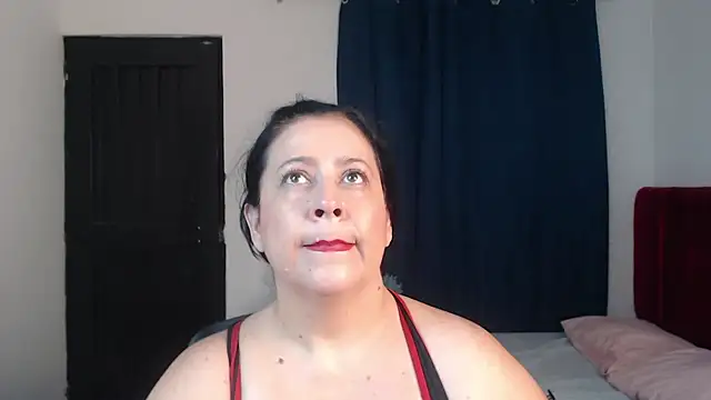 Snapshot of carlareyesk977 chatting on July 13, 2026, 12:46 am carlareyesk977 online show from July 13, 2026, 12:46 am