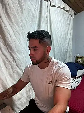 Sexmuscle17 online show from July 17, 2026, 3:18 pm