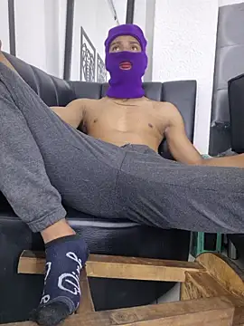 big cock2016 online show from April 25, 2026, 8:50 pm