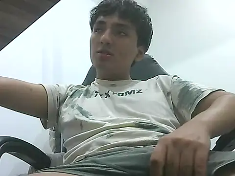 Snapshot of boynovaa chatting on May 25, 2026, 4:40 am boynovaa online show from May 25, 2026, 4:40 am