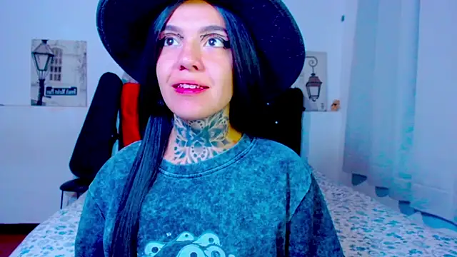 LannieGonzales online show from June 3, 2026, 10:59 pm