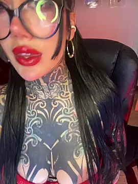 Snapshot of Musedreams chatting on April 3, 2026, 12:41 am Musedreams online show from April 3, 2026, 12:41 am