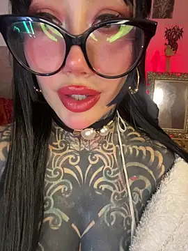 Snapshot of Musedreams chatting on April 8, 2026, 1:27 am Musedreams online show from April 8, 2026, 1:27 am