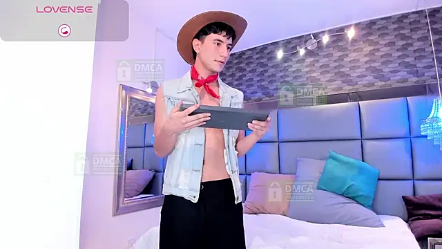 Taylor Brooks online show from April 25, 2026, 8:17 pm