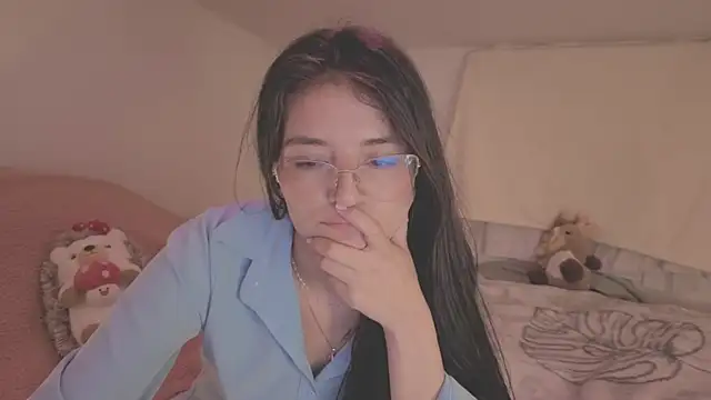 AMELIEEEX online show from April 2, 2026, 4:54 am