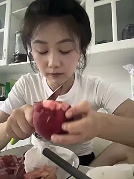 Shanshan 1267 online show from June 11, 2026, 1:42 pm