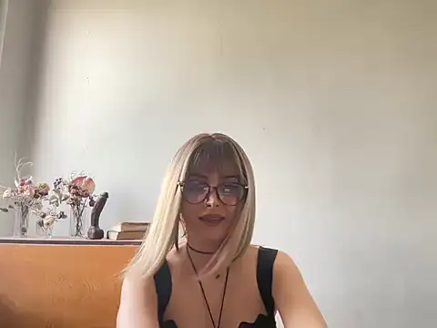 Calytrixx online show from July 5, 2026, 10:11 am