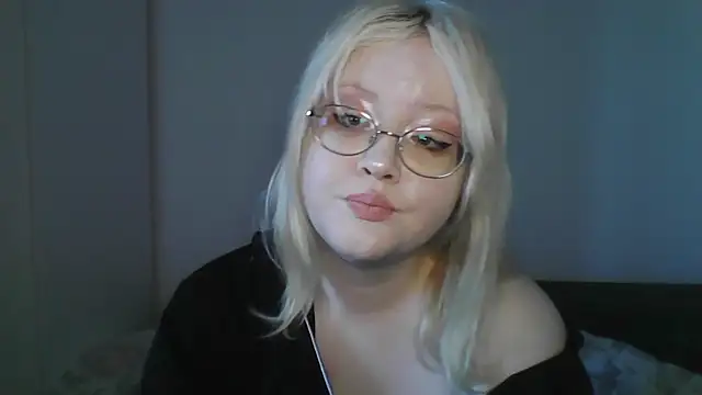 Elayne Sweet online show from May 2, 2026, 6:07 am