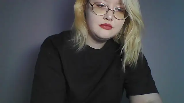 Snapshot of Elayne_Sweet chatting on June 25, 2026, 6:07 am Elayne Sweet online show from June 25, 2026, 6:07 am