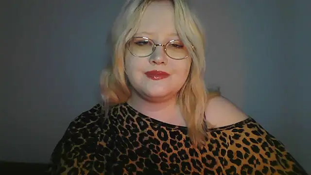 Snapshot of Elayne_Sweet chatting on July 3, 2026, 6:09 am Elayne Sweet online show from July 3, 2026, 6:09 am