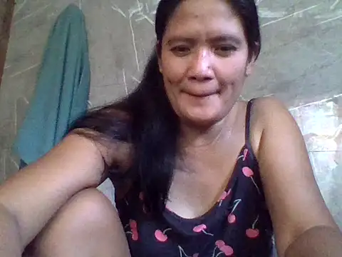 Snapshot of PinayZaira chatting on July 13, 2026, 7:11 am PinayZaira online show from July 13, 2026, 7:11 am