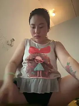 Snapshot of Lina-Naughty chatting on June 26, 2026, 5:56 am Lina-Naughty online show from June 26, 2026, 5:56 am