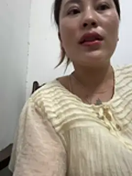 Snapshot of Lina-Naughty chatting on July 12, 2026, 3:14 pm Lina-Naughty online show from July 12, 2026, 3:14 pm