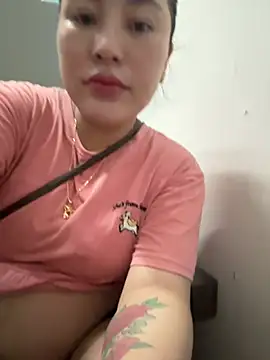 Snapshot of Lina-Naughty chatting on July 16, 2026, 3:40 pm Lina-Naughty online show from July 16, 2026, 3:40 pm