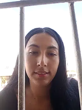 Ann Houston online show from April 9, 2026, 8:25 pm