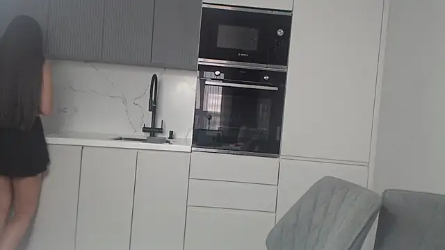 Snapshot of Eva_Bunny13 chatting on April 14, 2026, 12:11 pm Eva Bunny13 online show from April 14, 2026, 12:11 pm