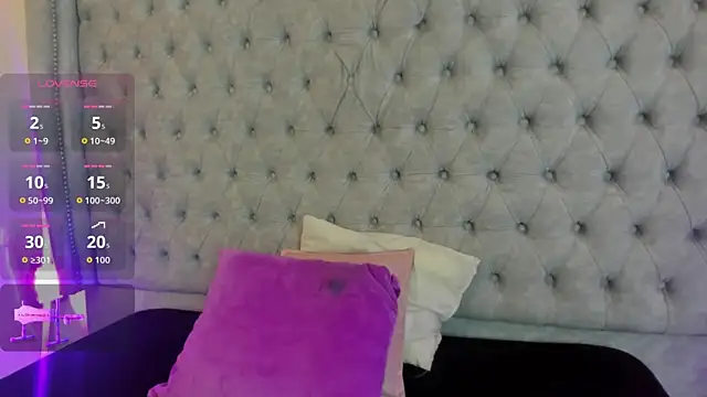 Gyal Smith online show from June 26, 2026, 3:44 am