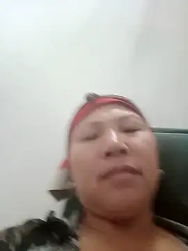 jikey-bibi online show from April 17, 2026, 9:51 pm