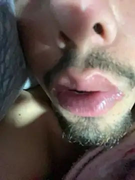 Snapshot of youmeloveyou chatting on April 5, 2026, 5:54 pm youmeloveyou online show from April 5, 2026, 5:54 pm