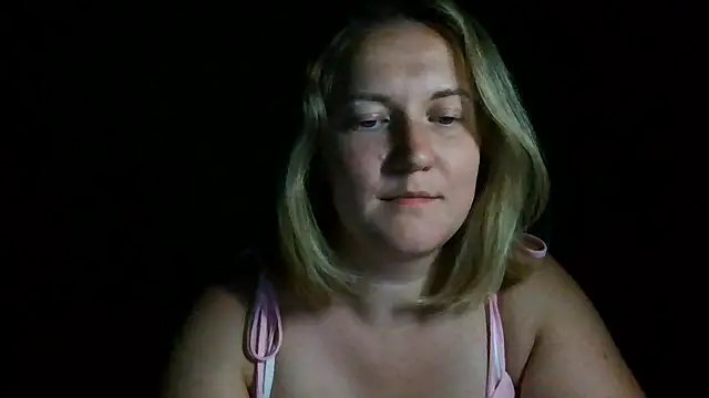 TinaKittyX online show from July 4, 2026, 9:54 pm