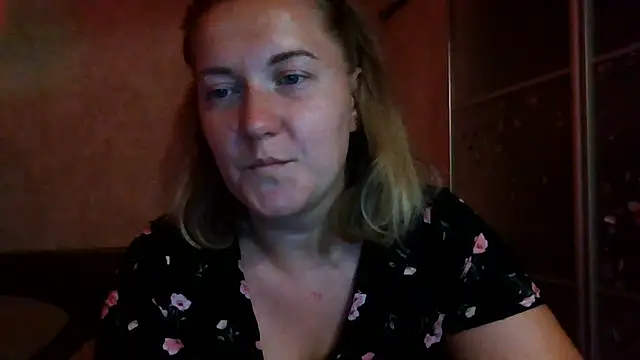 TinaKittyX online show from August 8, 2026, 7:27 pm