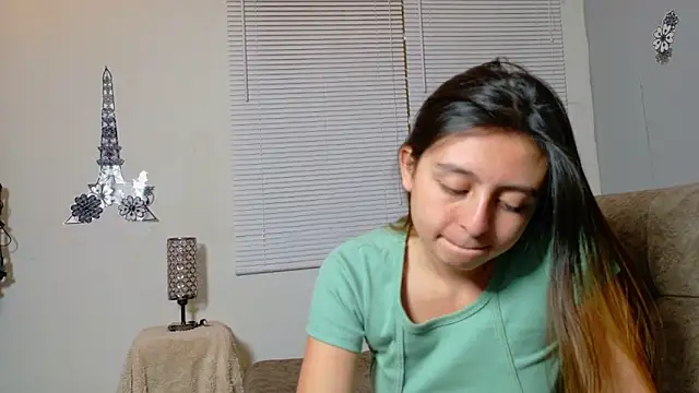 Lala fluffy online show from June 1, 2026, 8:32 pm