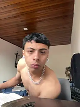 Quiin 1 online show from April 1, 2026, 8:39 pm