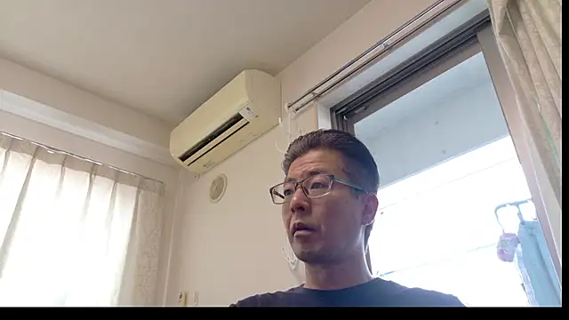 Snapshot of zakochin1106 chatting on April 17, 2026, 2:36 am zakochin1106 online show from April 17, 2026, 2:36 am