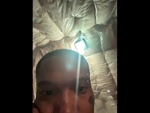 Snapshot of JRNBLU44 chatting on June 29, 2026, 6:30 am JRNBLU44 online show from June 29, 2026, 6:30 am