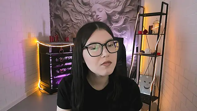 Snapshot of JennyGibson chatting on April 16, 2026, 5:19 am JennyGibson online show from April 16, 2026, 5:19 am