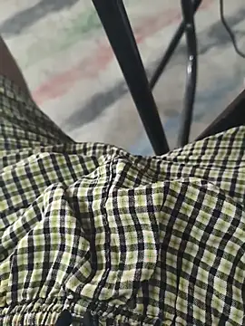 darkromeo99 online show from April 3, 2026, 6:00 am