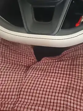 darkromeo99 online show from April 17, 2026, 5:21 am