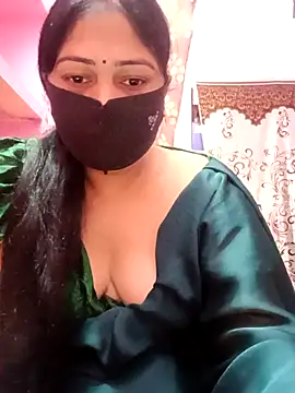 Pinki-girl online show from April 22, 2026, 5:10 am