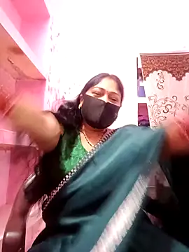Pinki-girl online show from April 28, 2026, 5:23 am