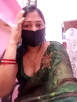 Pinki-girl online show from May 7, 2026, 4:51 am