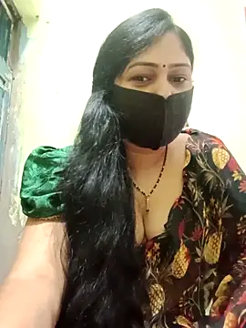Pinki-girl online show from May 11, 2026, 5:24 am
