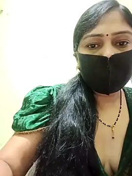 Pinki-girl online show from May 16, 2026, 7:05 am