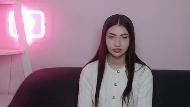 Snapshot of RebeccaMosc chatting on April 7, 2026, 5:52 am RebeccaMosc online show from April 7, 2026, 5:52 am