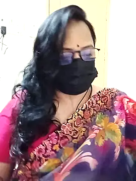 Snapshot of monisha_cam chatting on April 7, 2026, 5:35 pm monisha cam online show from April 7, 2026, 5:35 pm