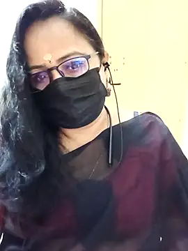 Snapshot of monisha_cam chatting on April 15, 2026, 6:04 pm monisha cam online show from April 15, 2026, 6:04 pm