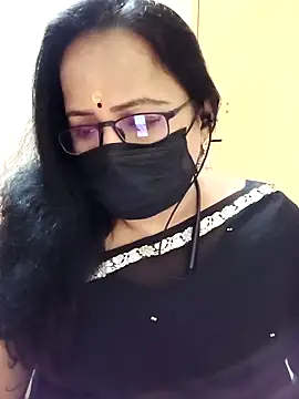Snapshot of monisha_cam chatting on April 18, 2026, 4:44 pm monisha cam online show from April 18, 2026, 4:44 pm