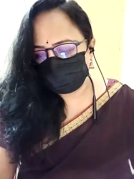 Snapshot of monisha_cam chatting on April 27, 2026, 5:49 am monisha cam online show from April 27, 2026, 5:49 am