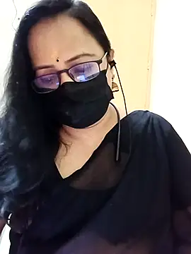Snapshot of monisha_cam chatting on April 28, 2026, 5:34 am monisha cam online show from April 28, 2026, 5:34 am