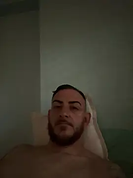 Mariete1931 online show from April 21, 2026, 8:20 am