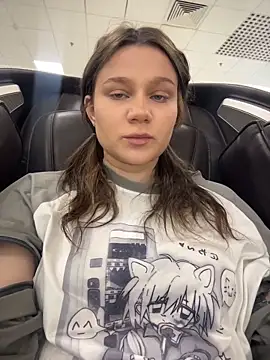 LilMisa online show from April 7, 2026, 9:32 am