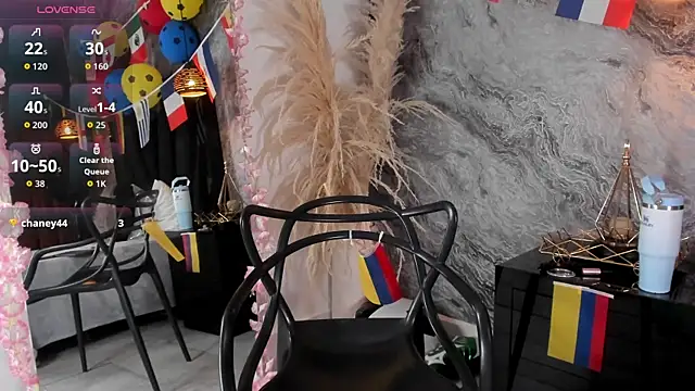 Kendall Rous  online show from June 22, 2026, 2:03 pm