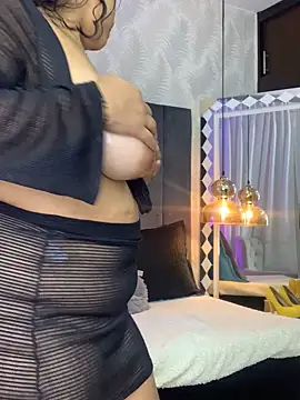 Babybloom   online show from April 15, 2026, 12:34 pm