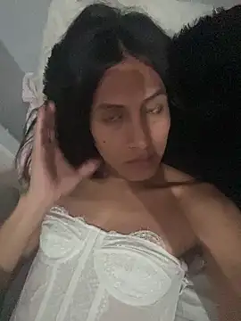 luna duque online show from June 21, 2026, 4:26 am