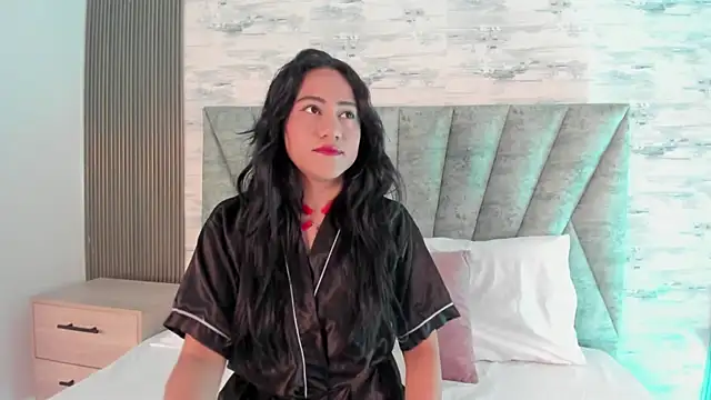 Shashadeluxe online show from April 28, 2026, 12:21 pm