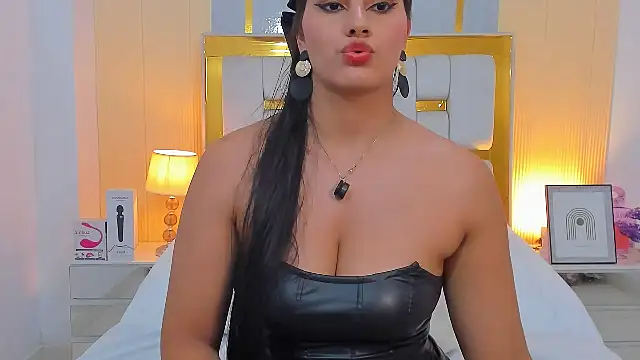 Snapshot of Alara_Keyy chatting on May 17, 2026, 9:22 pm Alara Keyy online show from May 17, 2026, 9:22 pm